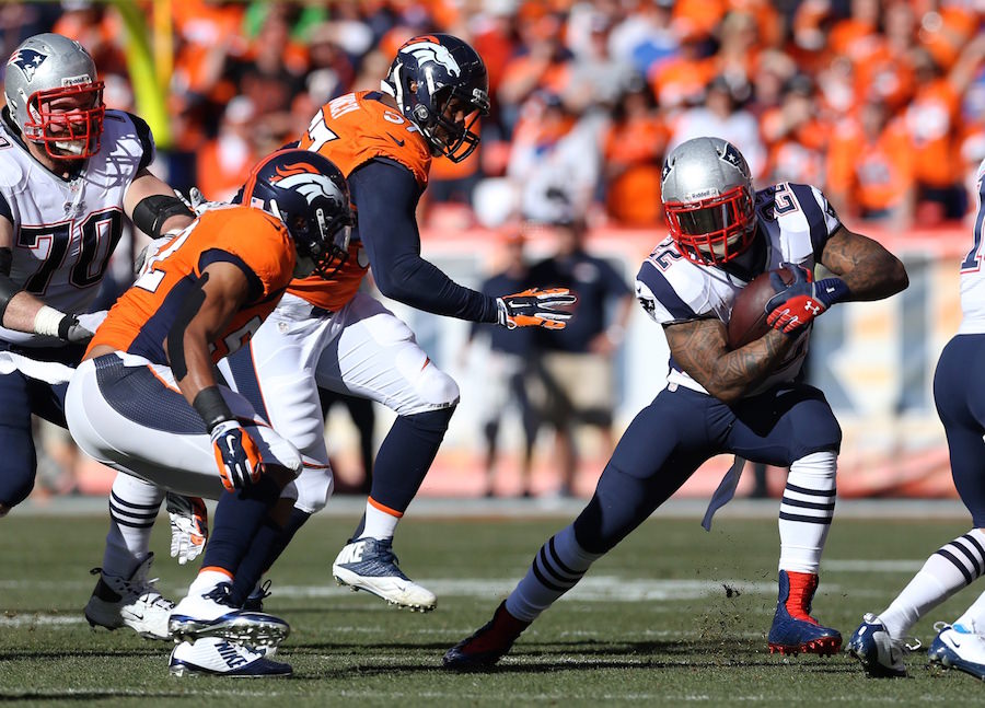 Broncos RB Devontae Booker Placed On PUP List With Injured Wrist