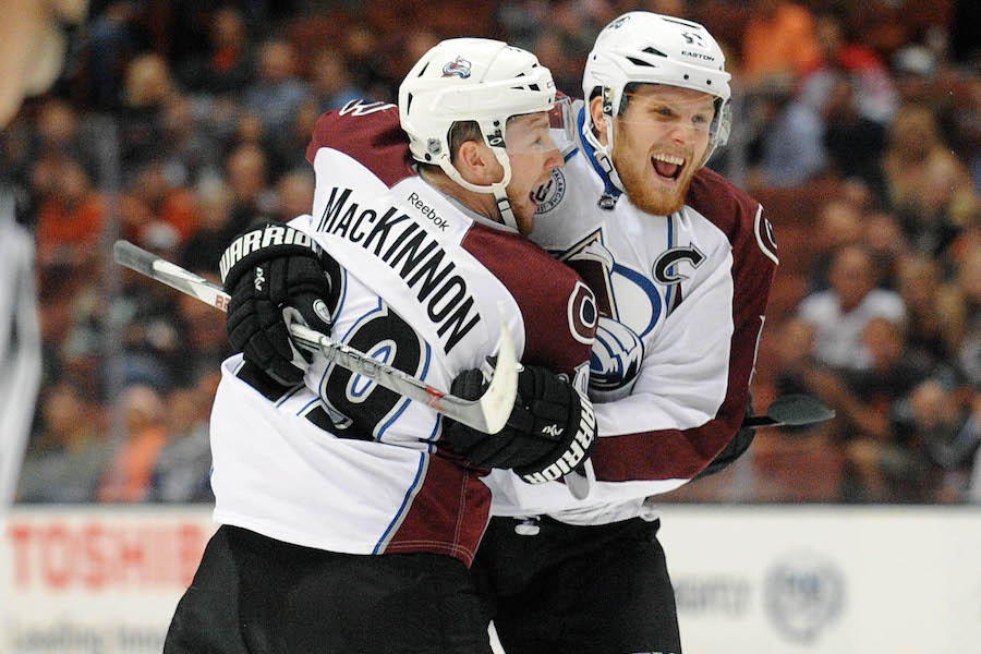 Sidney Crosby reacts to Avalanche star Nathan MacKinnon winning Stanley Cup  vs. Lightning