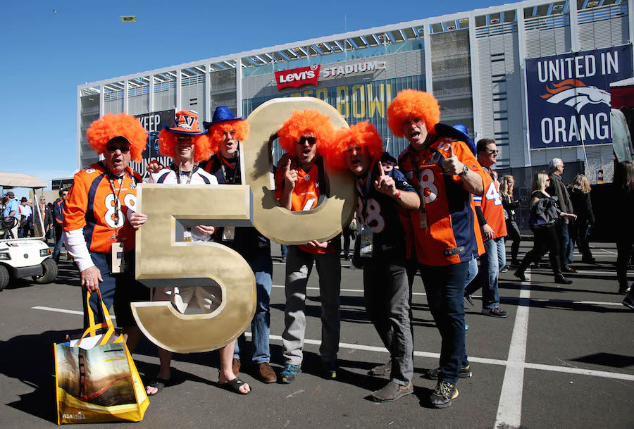 NFL: Super Bowl 50-Carolina Panthers vs Denver Broncos