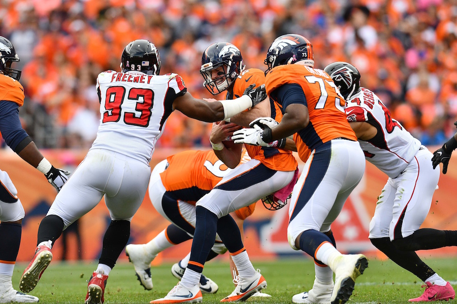 Broncos, Flacons, Lynch