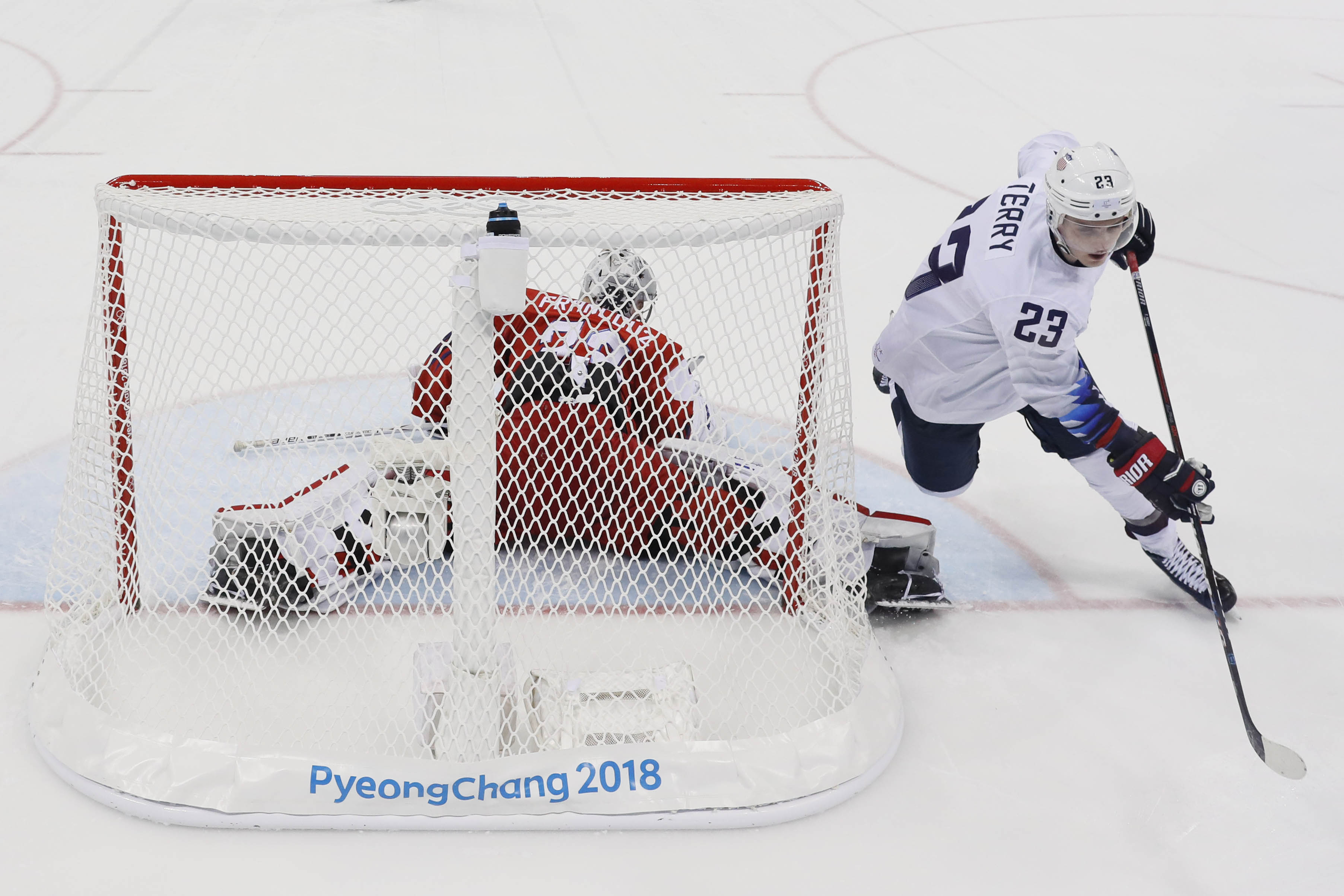 Olympics: Ice Hockey-Men Team Quarterfinal - USA-CZE