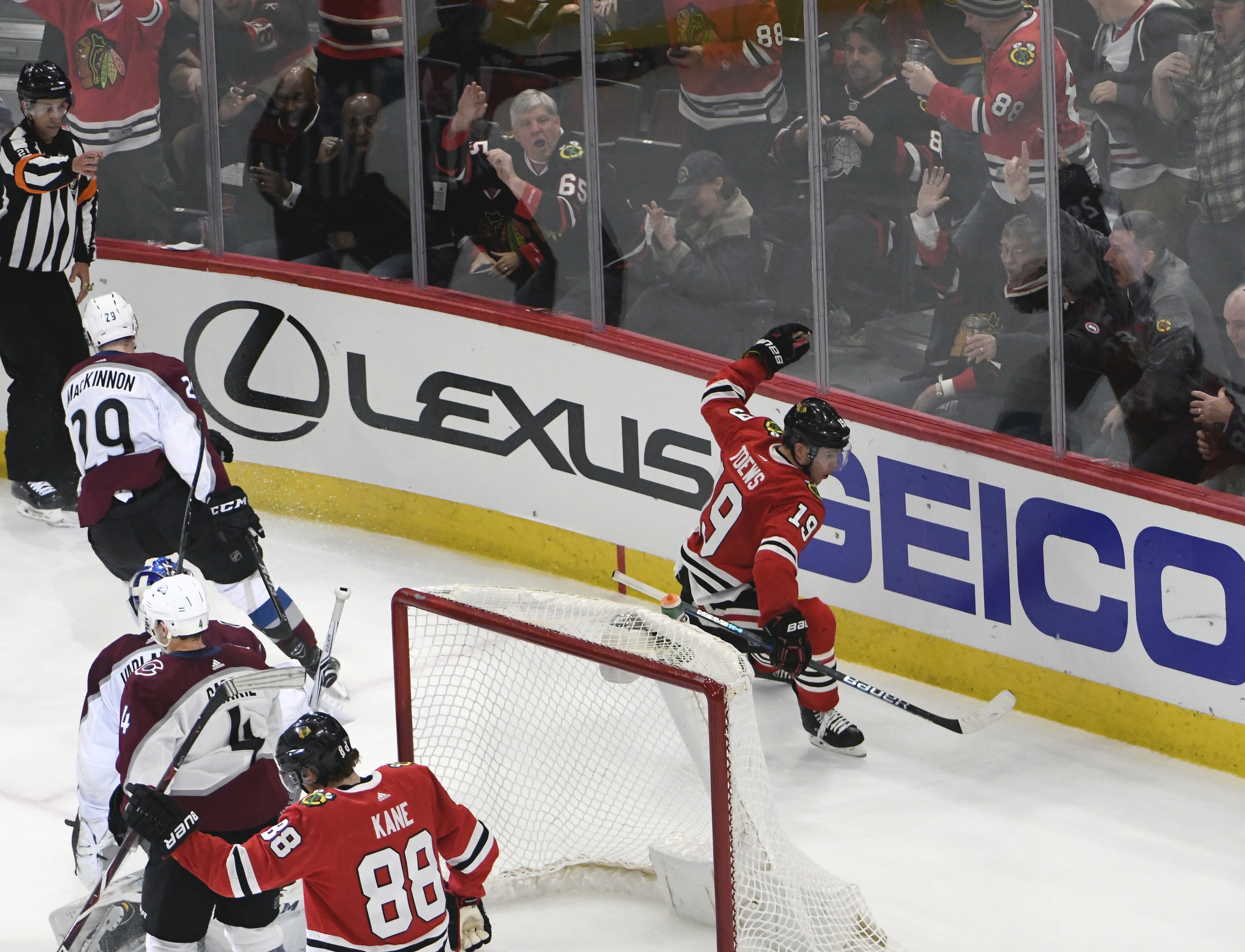 Mar 6, 2018; Chicago, IL, USA; Chicago Blackhawks center Jonathan Toews (19) celebrates his game winning goal against the Colorado Avalanche during the overtime period at United Center. Mandatory Credit: David Banks-USA TODAY Sports
