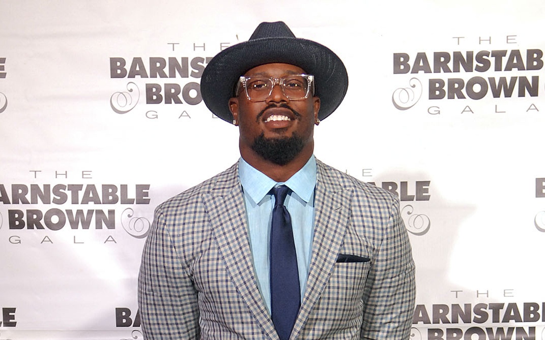 LOOK: Pictures of Von Miller shooting his newest Old Spice ad