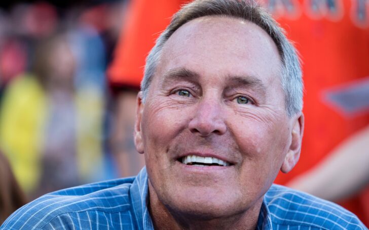 Dwight Clark at an MLB game in 2017. Credit: Kelley L. Cox, USA TODAY Sports.