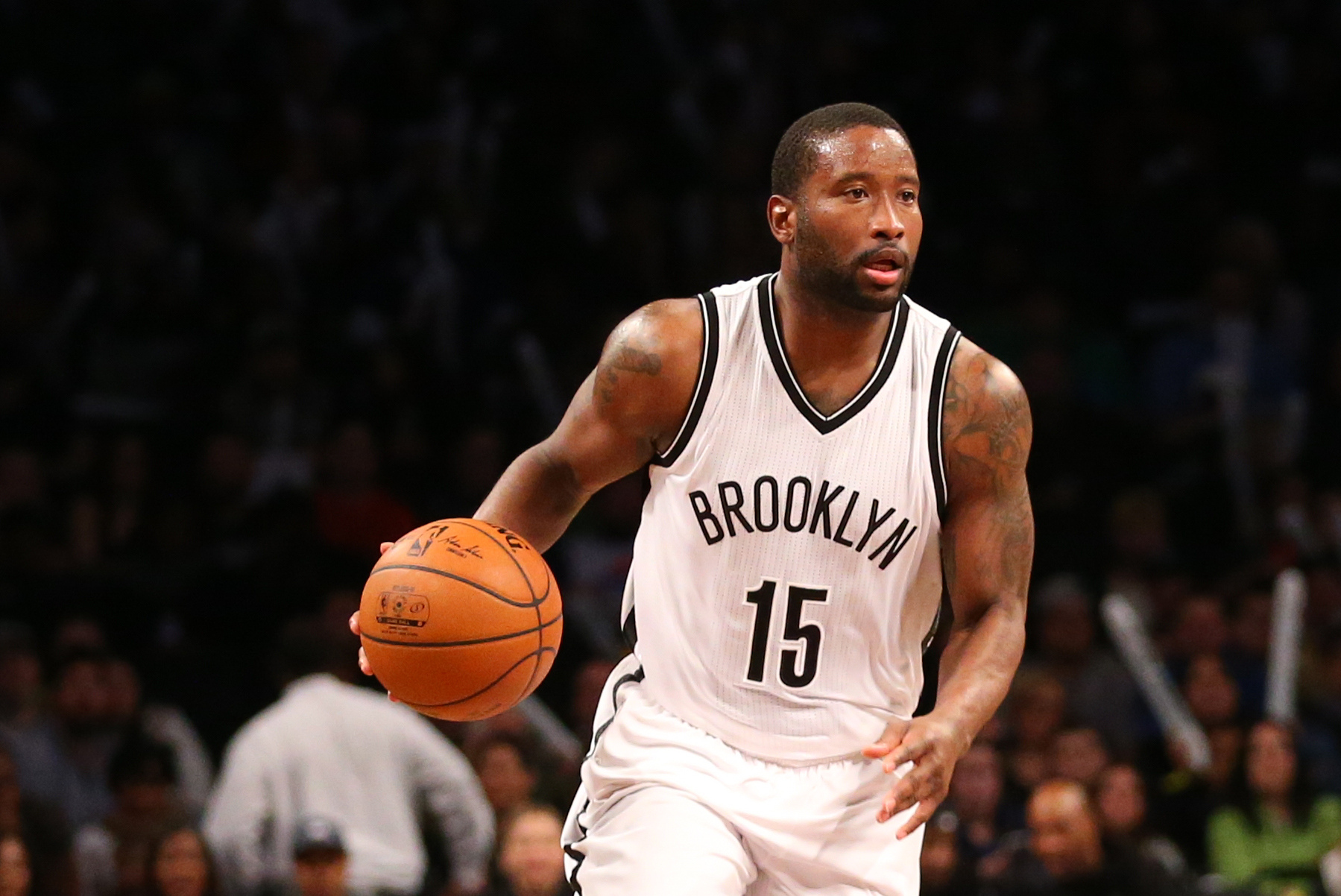 NBA: Indiana Pacers at Brooklyn Nets Brooklyn Nets guard Donald Sloan (15) moves the ball during the fourth quarter against the Indiana Pacers at Barclays Center. Brooklyn Nets won 120-110.