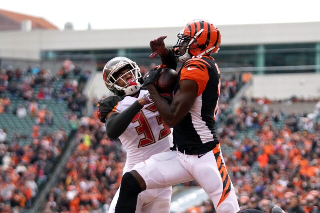 A.J. Green catches a touchdown. Credit: Aaron Doster, USA TODAY Sports.