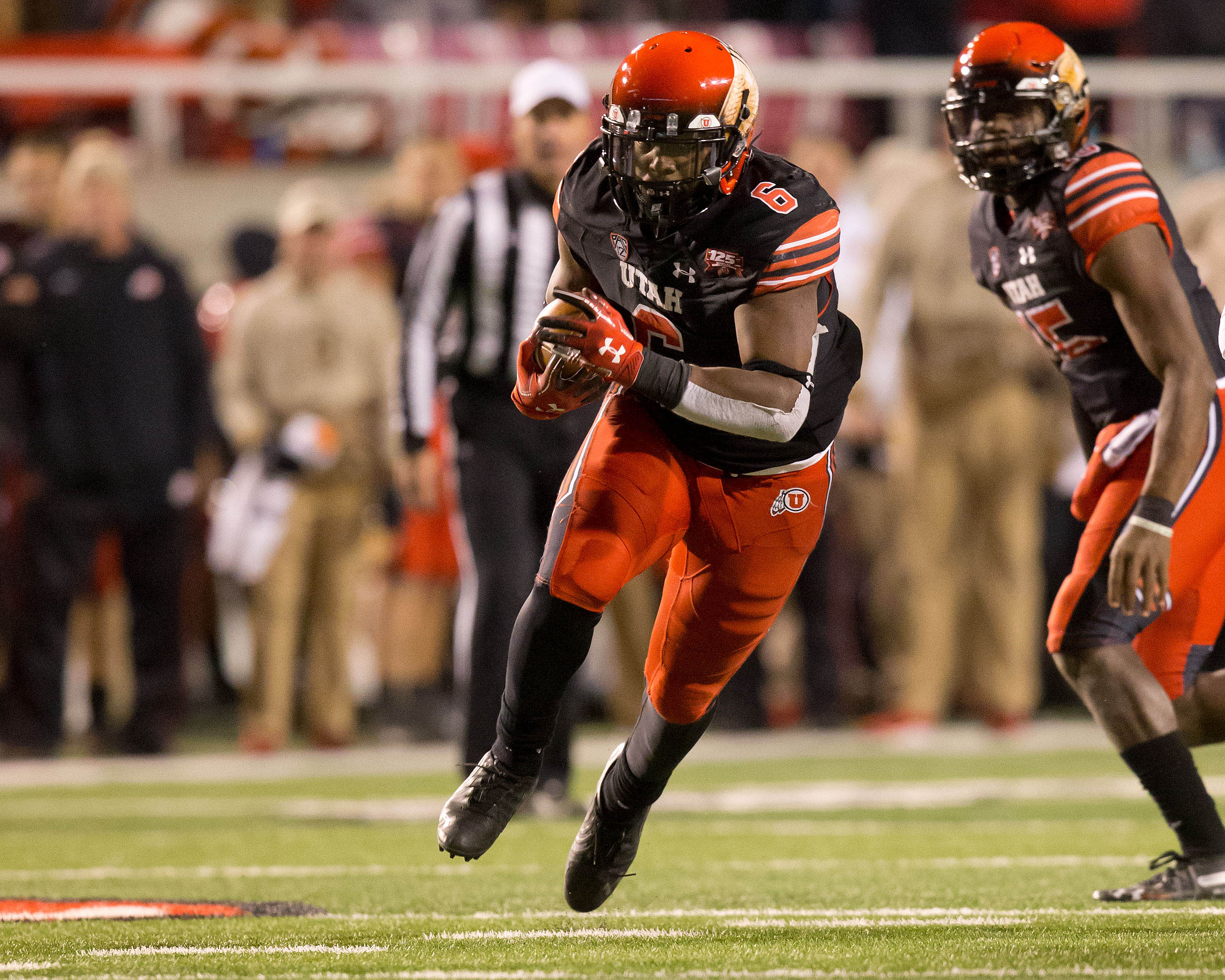 NCAA Football: Oregon at Utah Nov 10, 2018; Salt Lake City, UT, USA; Utah Utes running back Armand Shyne (6) runs with the ball during the second half against the Oregon Ducks at Rice-Eccles Stadium. Mandatory Credit: Russ Isabella-USA TODAY Sports