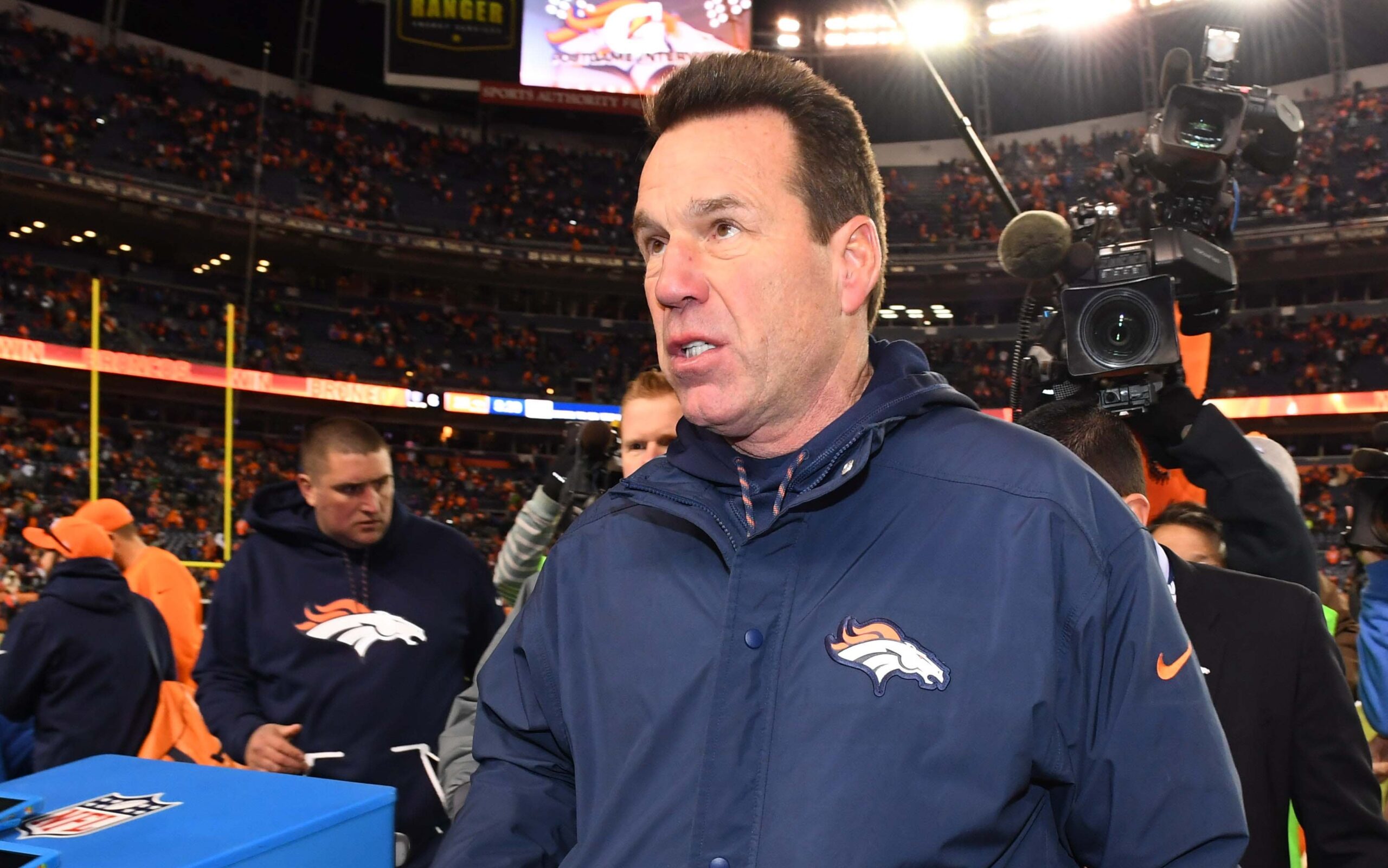 Broncos block interviews of Gary Kubiak as his role likely to