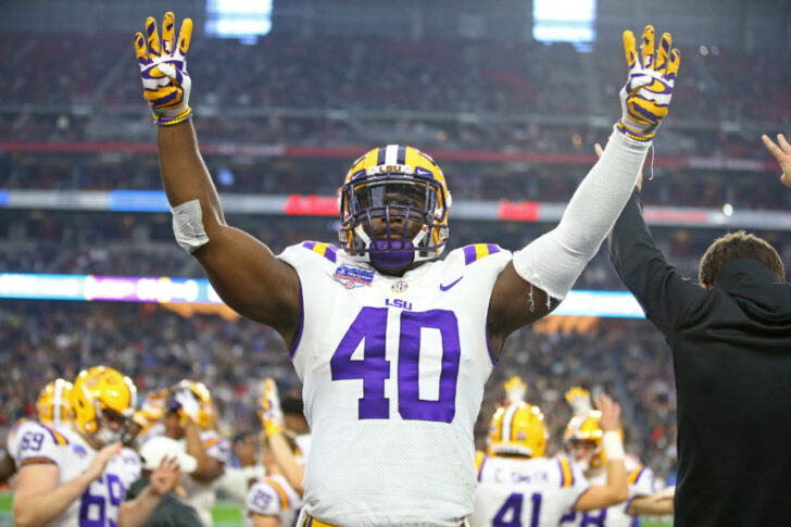 LSU Tigers linebacker Devin White (40) reacts in the fourth quarter against the UCF Knights in the 2019 Fiesta Bowl at State Farm Stadium