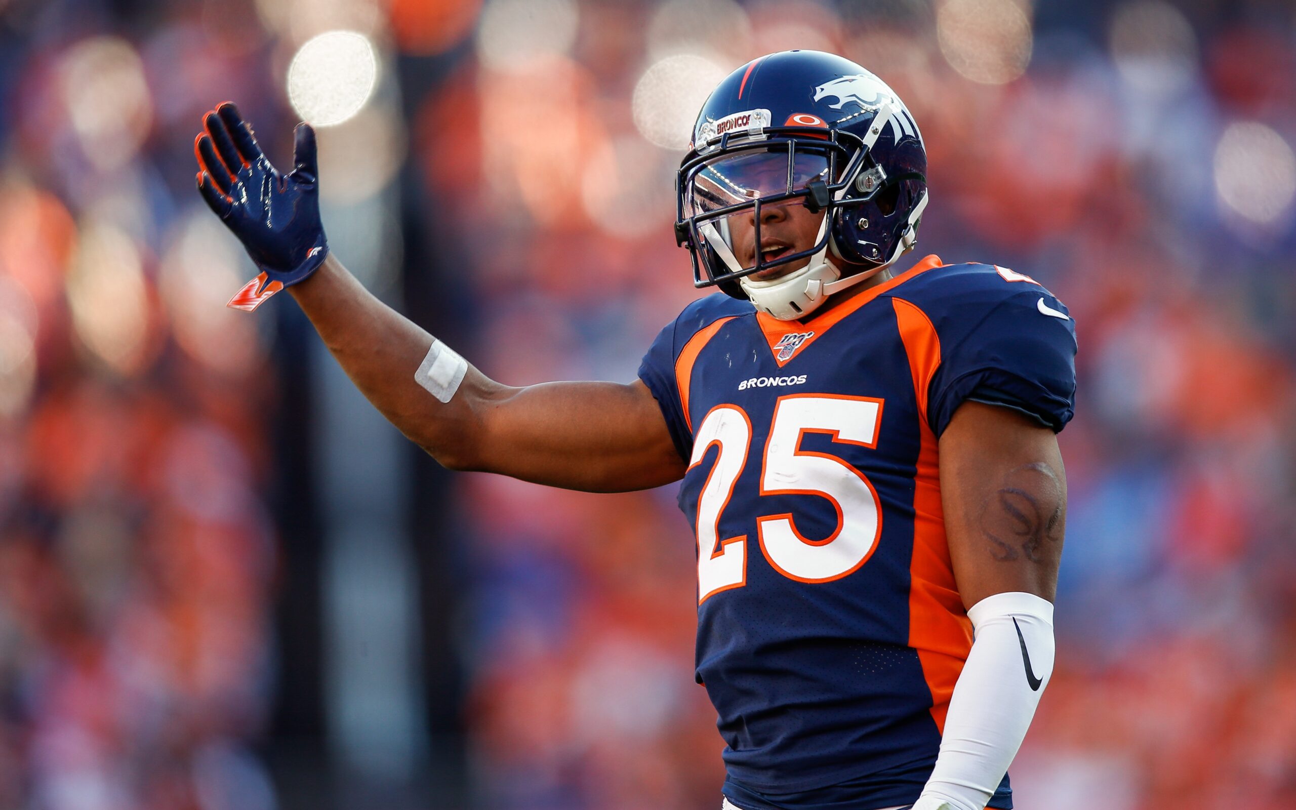 Denver's dominant defense nearly overshadowed by Broncos awful offense ...