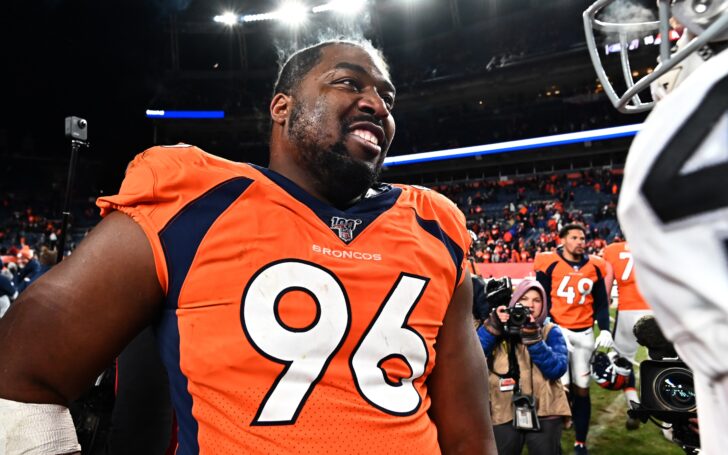 Shelby Harris celebrates the Broncos win over the Raiders. Credit: Ron Chenoy, USA TODAY Sports.