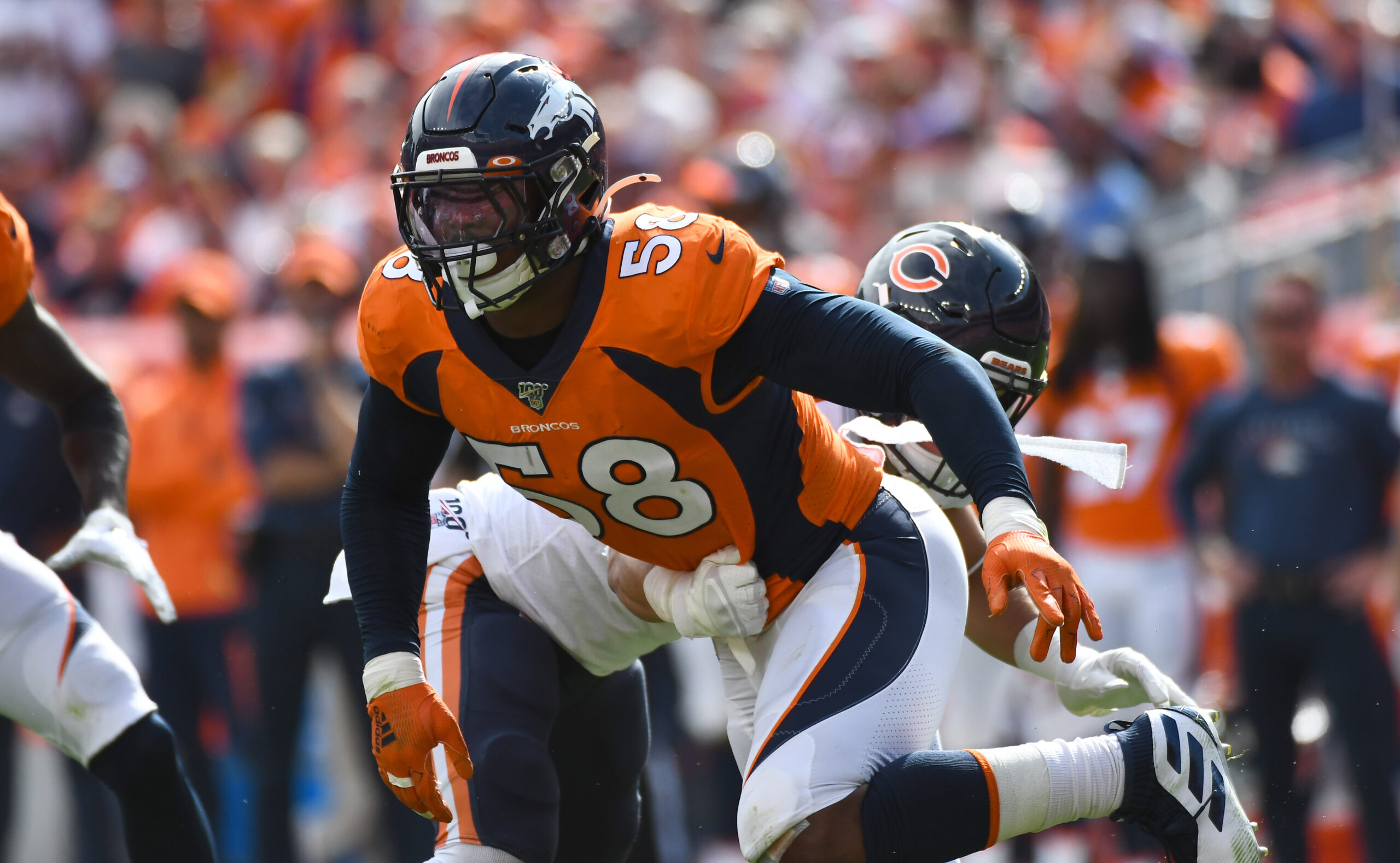 Von Miller played through injury in Broncos Super Bowl 50 win - Mile High  Report