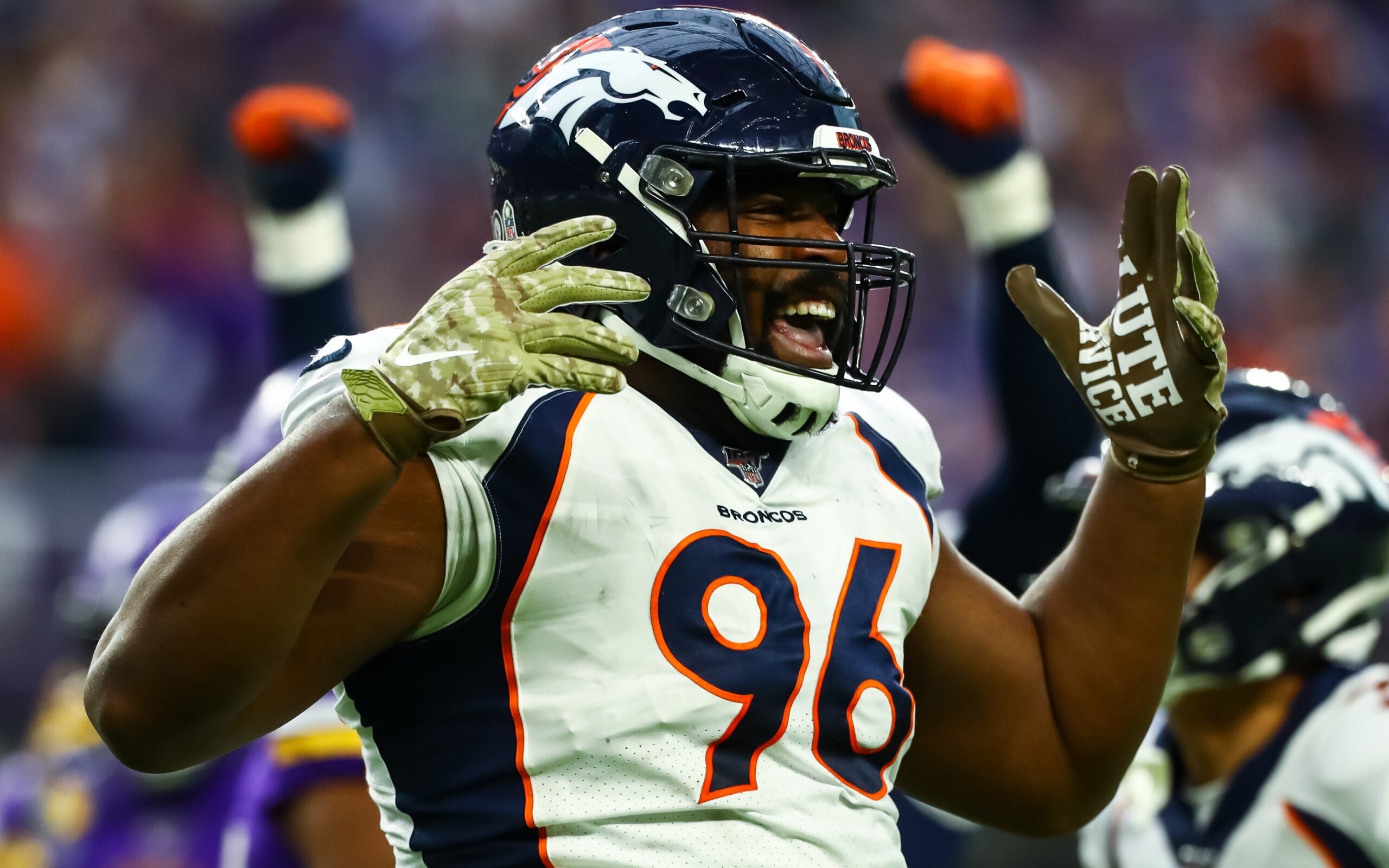 Should the Broncos franchise tag Shelby Harris? PFF weighs in - Mile High  Sports