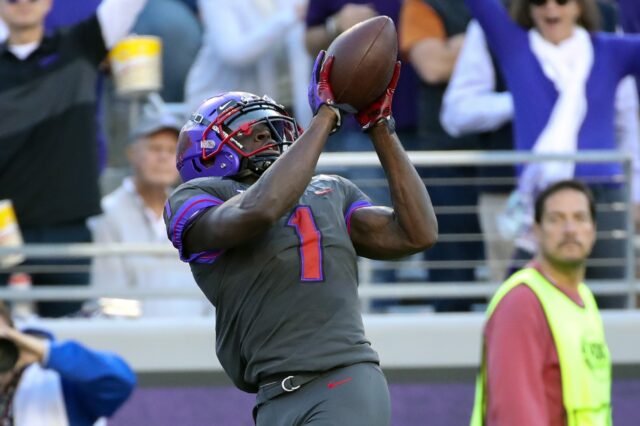 Jalen Reagor catches a touchdown. Credit: Kevin Jairaj, USA TODAY Sports.