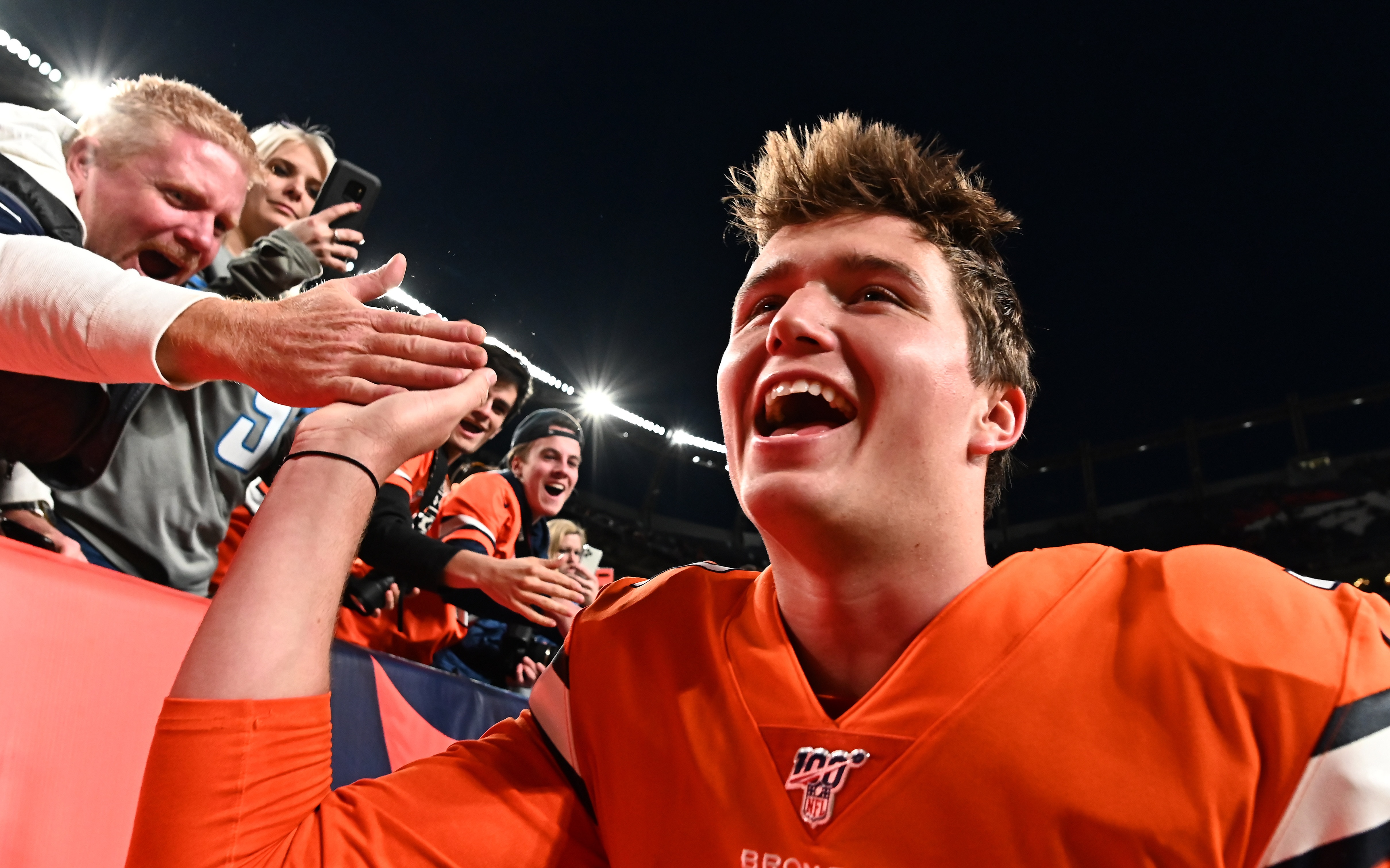 USATSI_13829418 Cropped Drew Lock. Credit: Ron Chenoy, USA TODAY Sports.