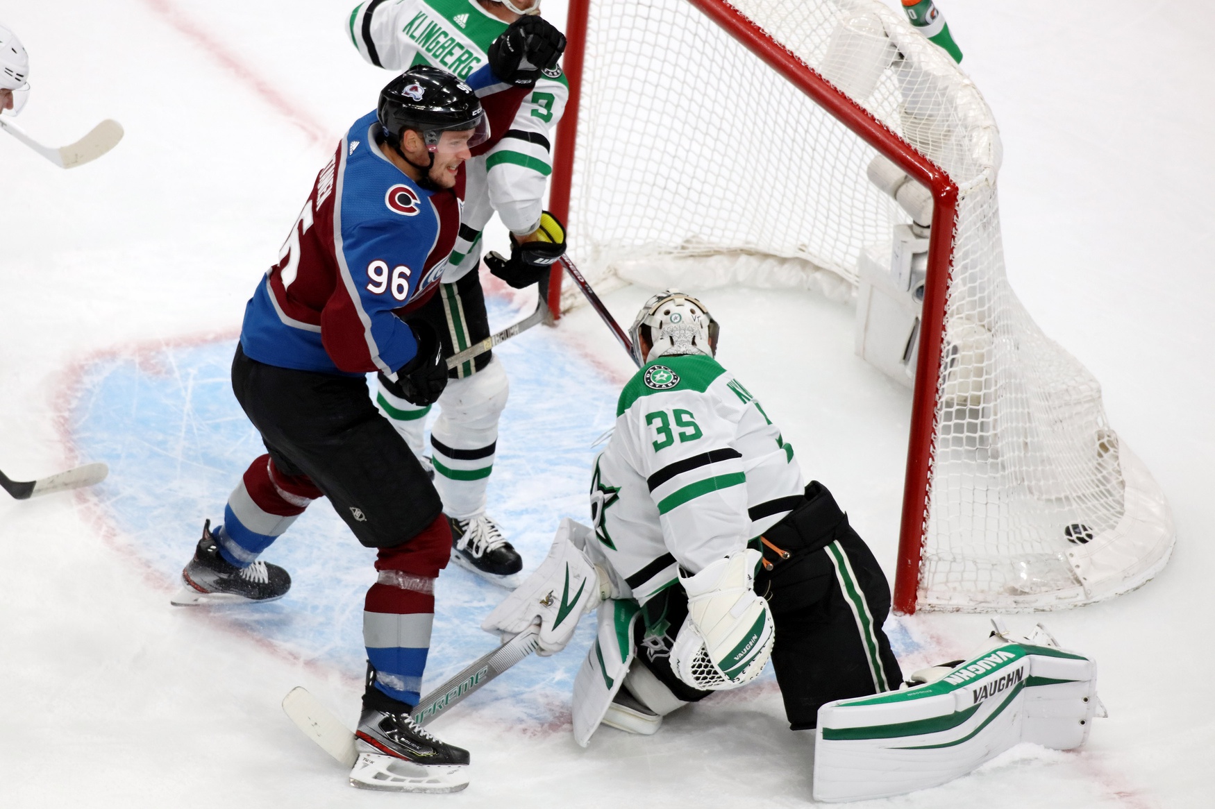 Avalanche scores in final minute, extends points to 14 games with 2-1  victory over St. Louis – The Denver Post