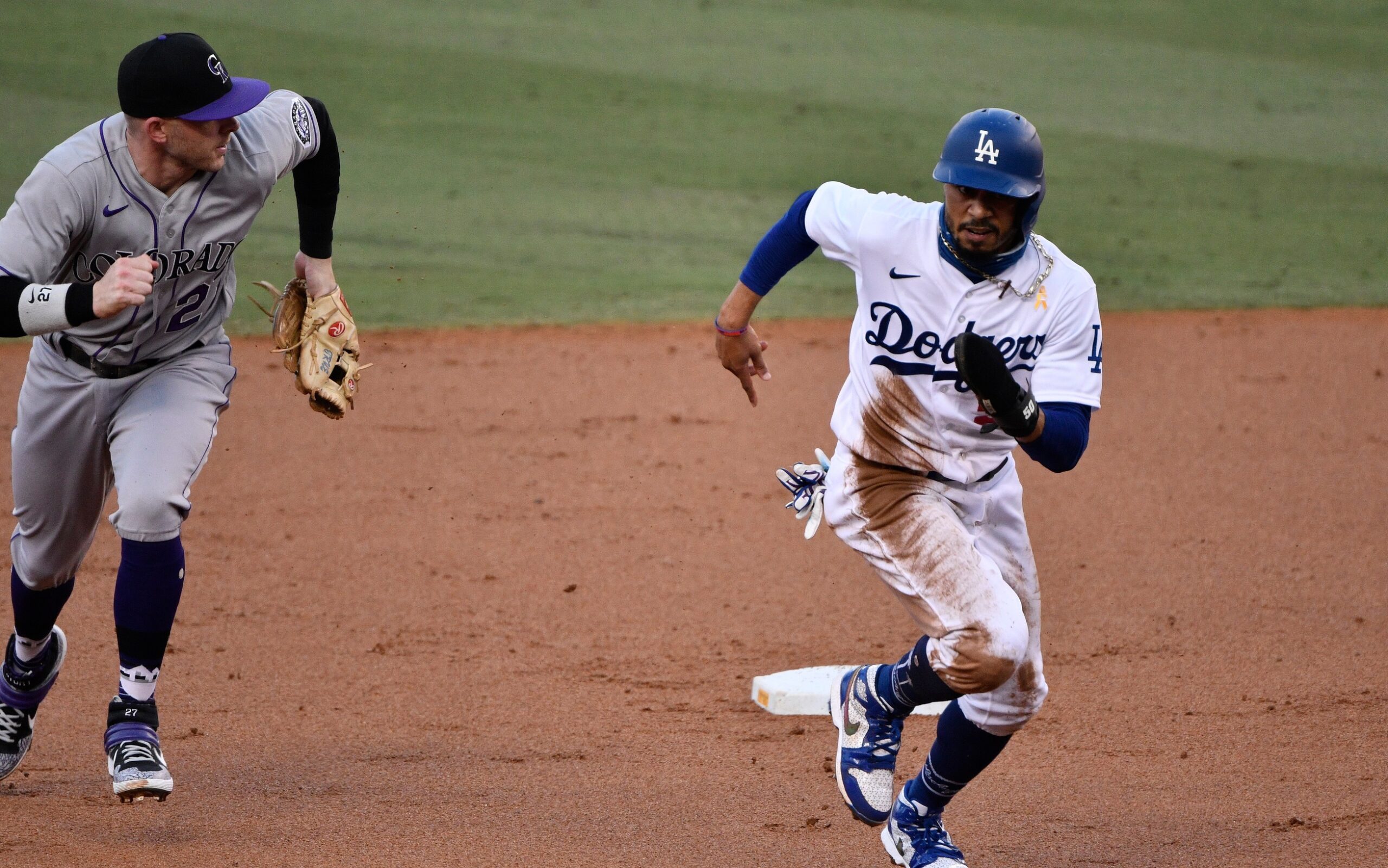 WATCH: Los Angeles Dodgers' Mookie Betts Shines at Shortstop