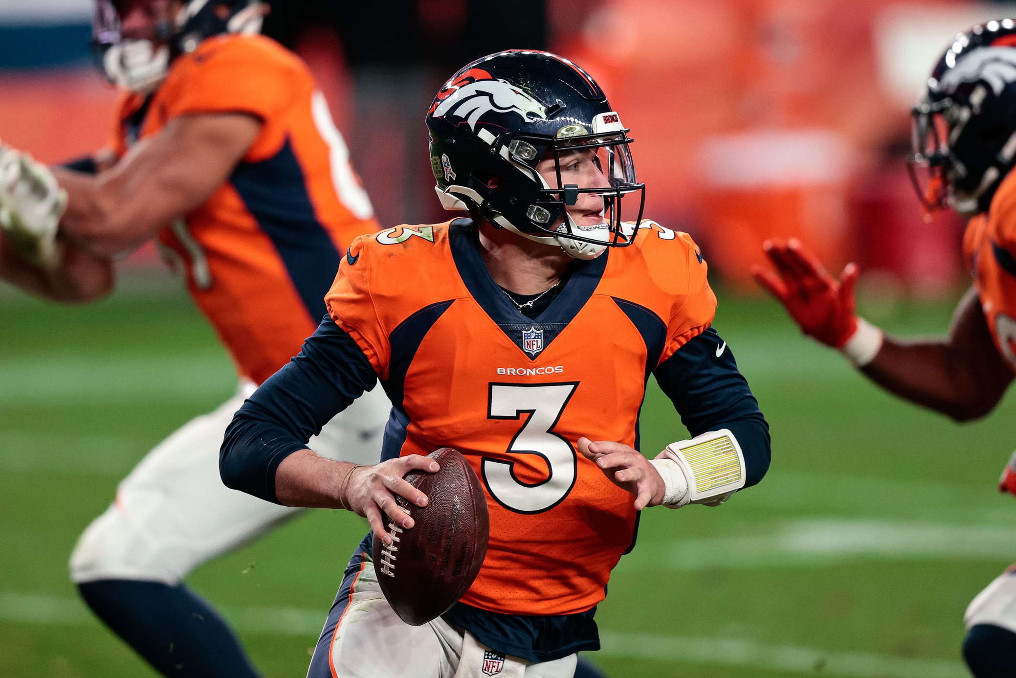 There's quite a Buzz about rookie quarterback Drew Lock in Denver -  Sentinel Colorado