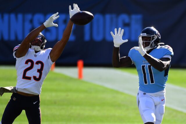 Kyle Fuller breaks up a pass in 2020. Credit: Christopher Hanewinckel, USA TODAY Sports.