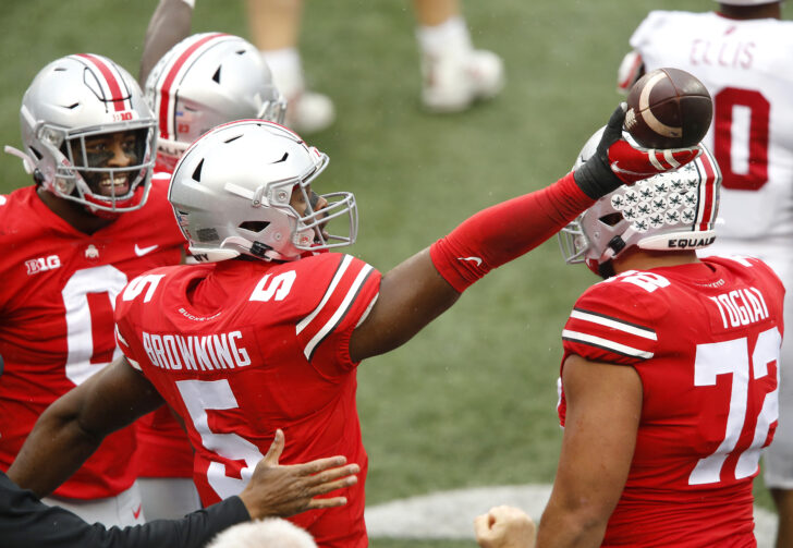 Ohio State Buckeyes linebacker Baron Browning (5) celebrates his fumble recovery during the second quarter against the Indiana Hoosiers at Ohio Stadium.