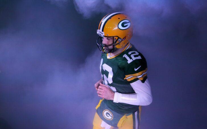 Aaron Rodgers runs out of the tunnel in Green Bay. Credit: Mike De Sisti, USA TODAY Sports.