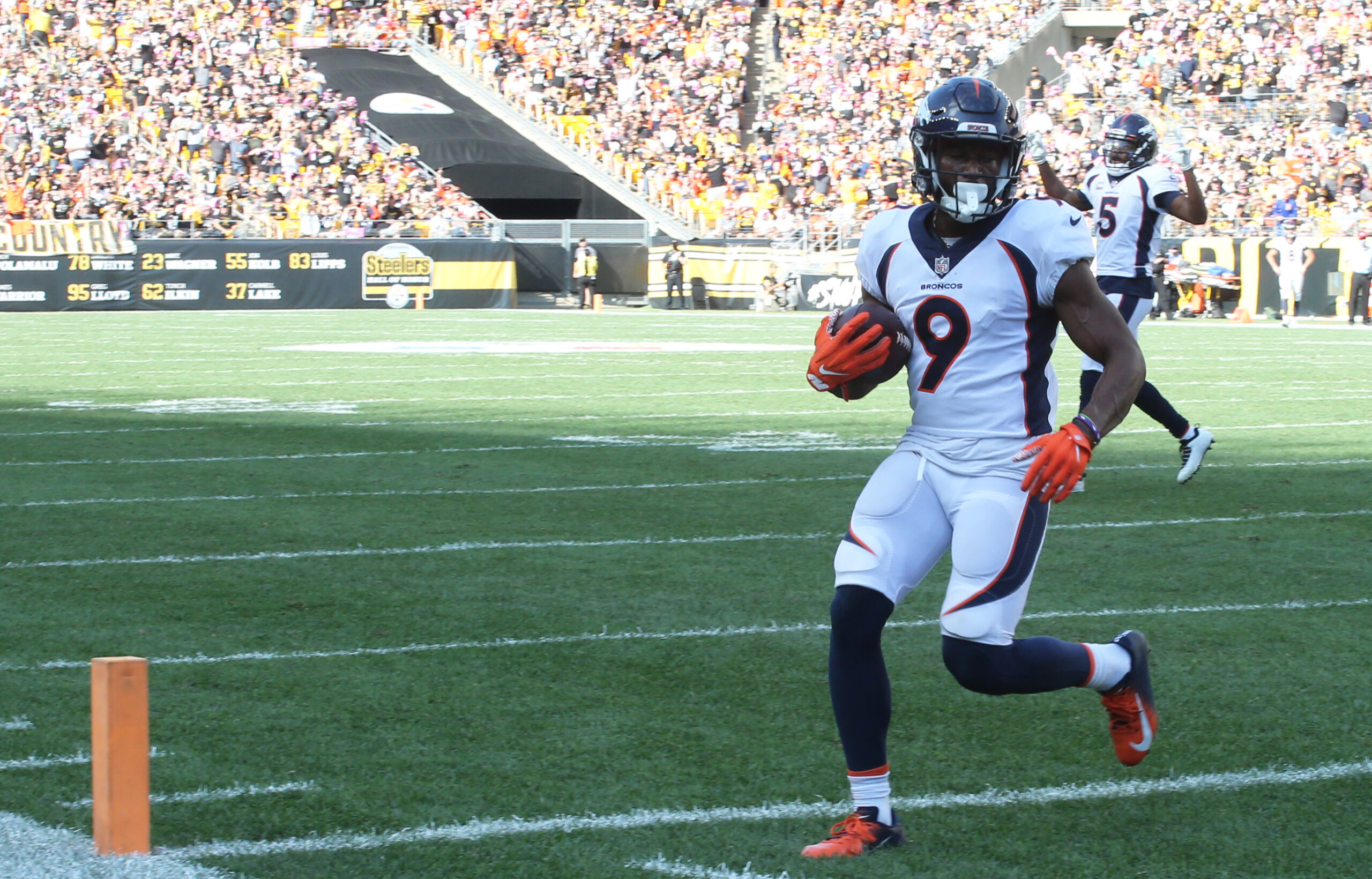 Denver Broncos' QB Kendall Hinton Throws Passes During Saints