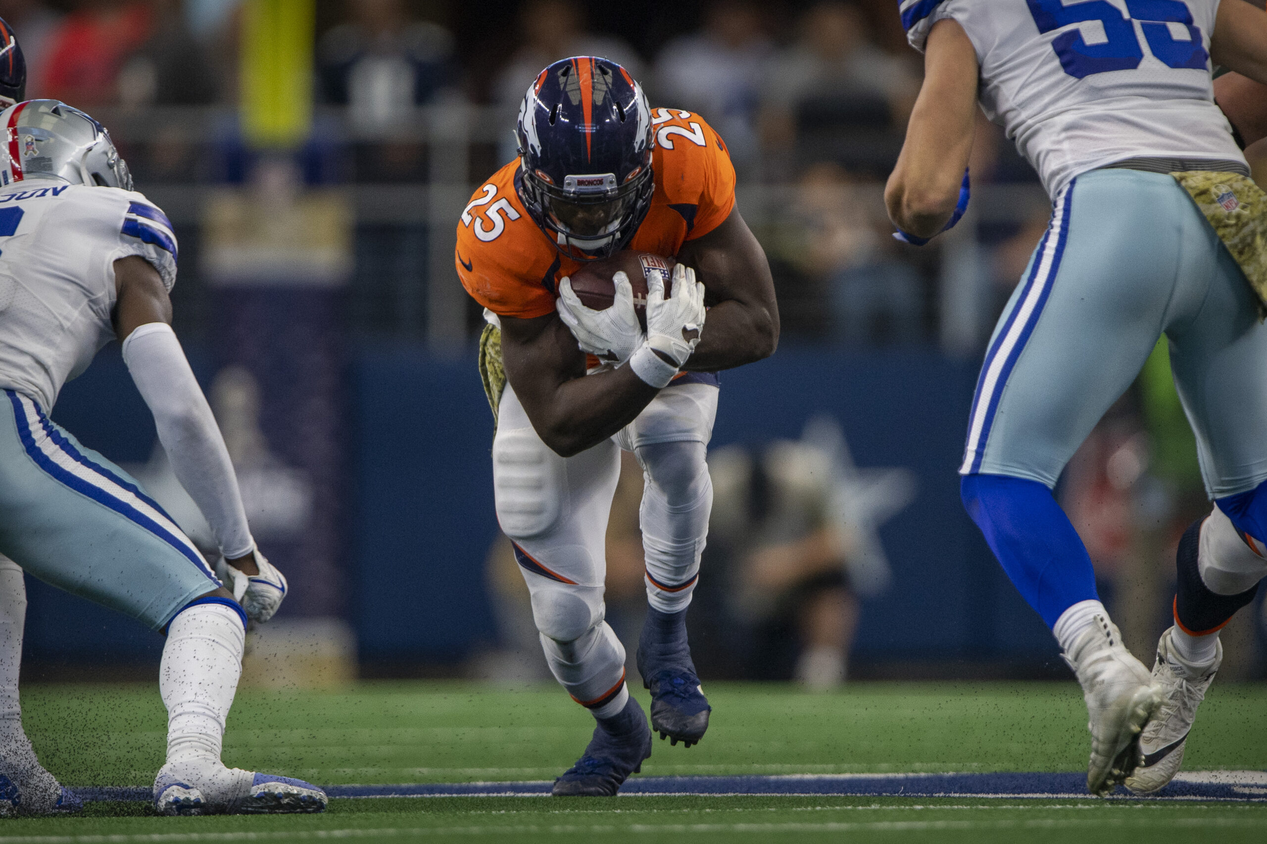 Denver Broncos running back Melvin Gordon (25) runs against the