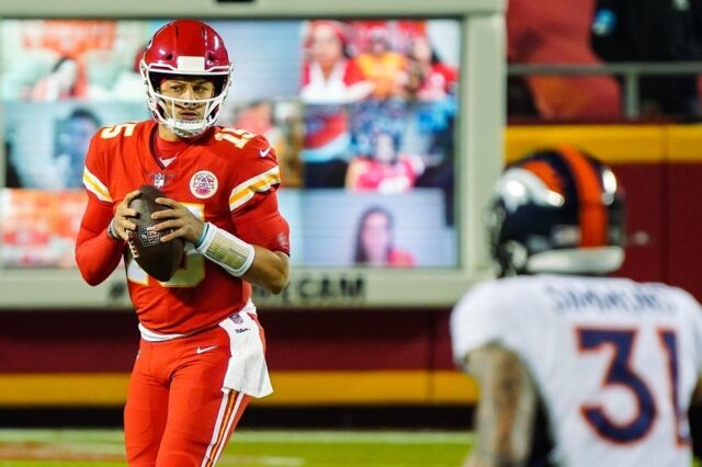 Patrick Mahomes faces Justin Simmons and the Broncos in 2020. Credit: Jay Biggerstaff, USA TODAY Sports.