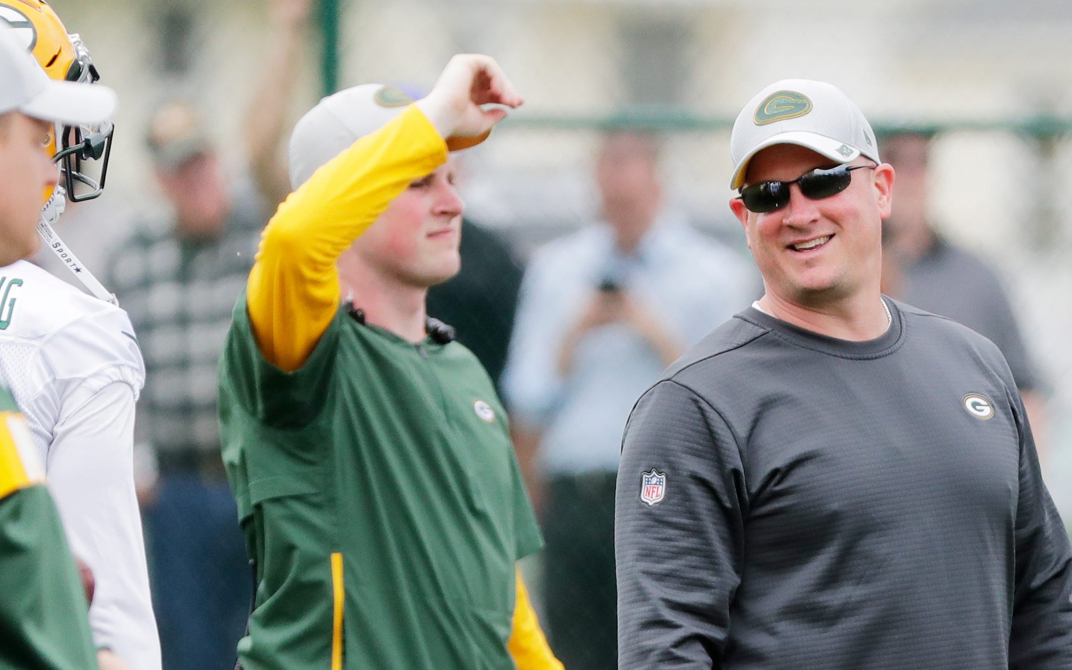 Hackett (Right) on the sideline in OTAS in 2019. Credit: Adam Wesley, USA TODAY Sports.