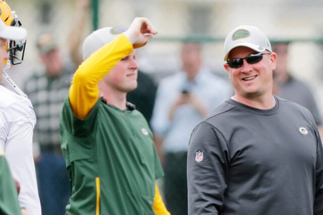 Hackett (Right) on the sideline in OTAS in 2019. Credit: Adam Wesley, USA TODAY Sports.