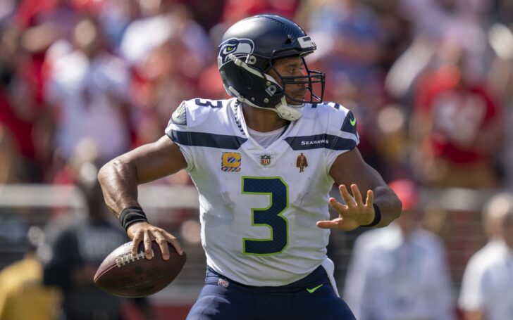 Russell Wilson throws. Credit: Kyle Terada, USA TODAY Sports.