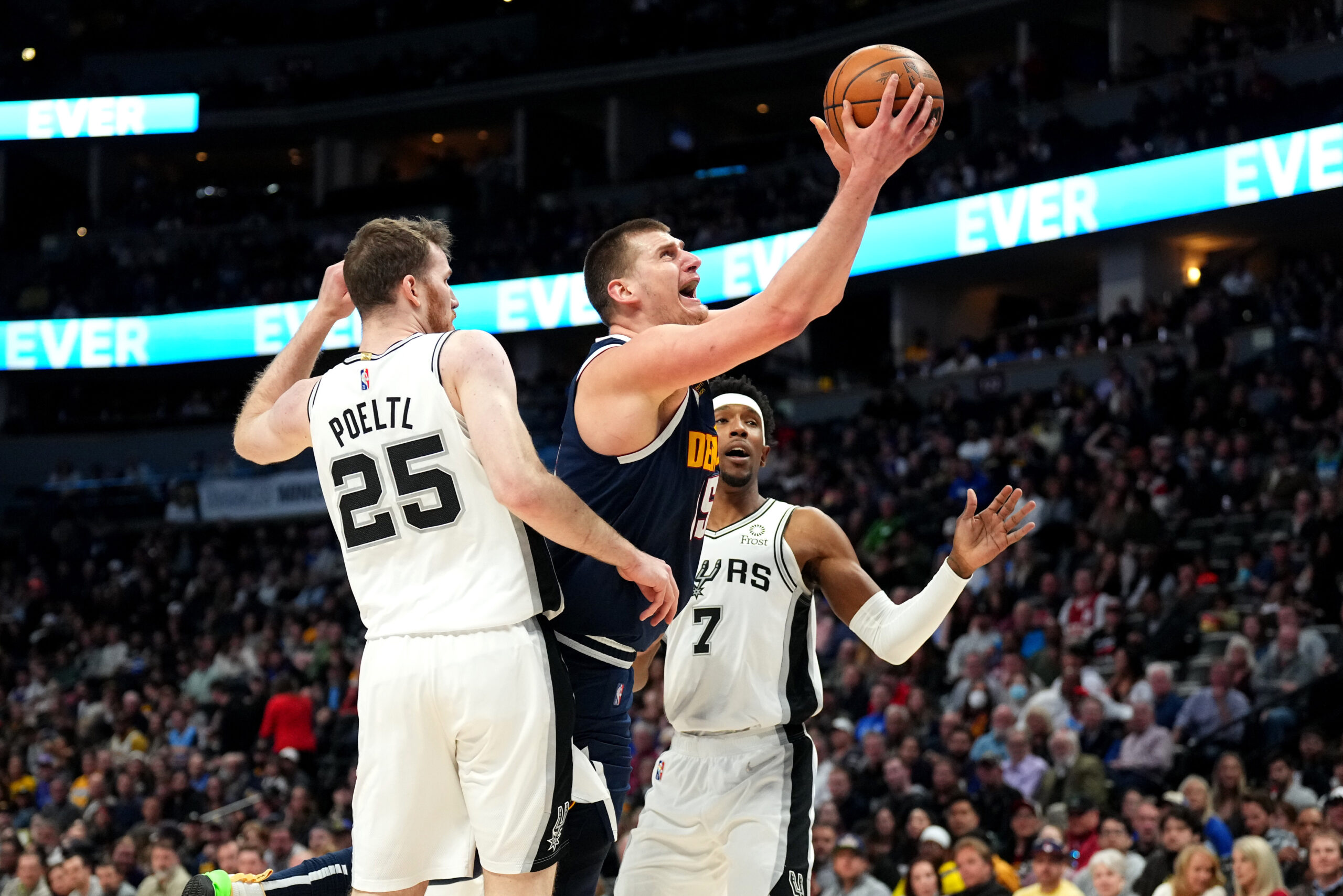 Nuggets Fall To Spurs Despite A Big Performance From Nikola Jokic