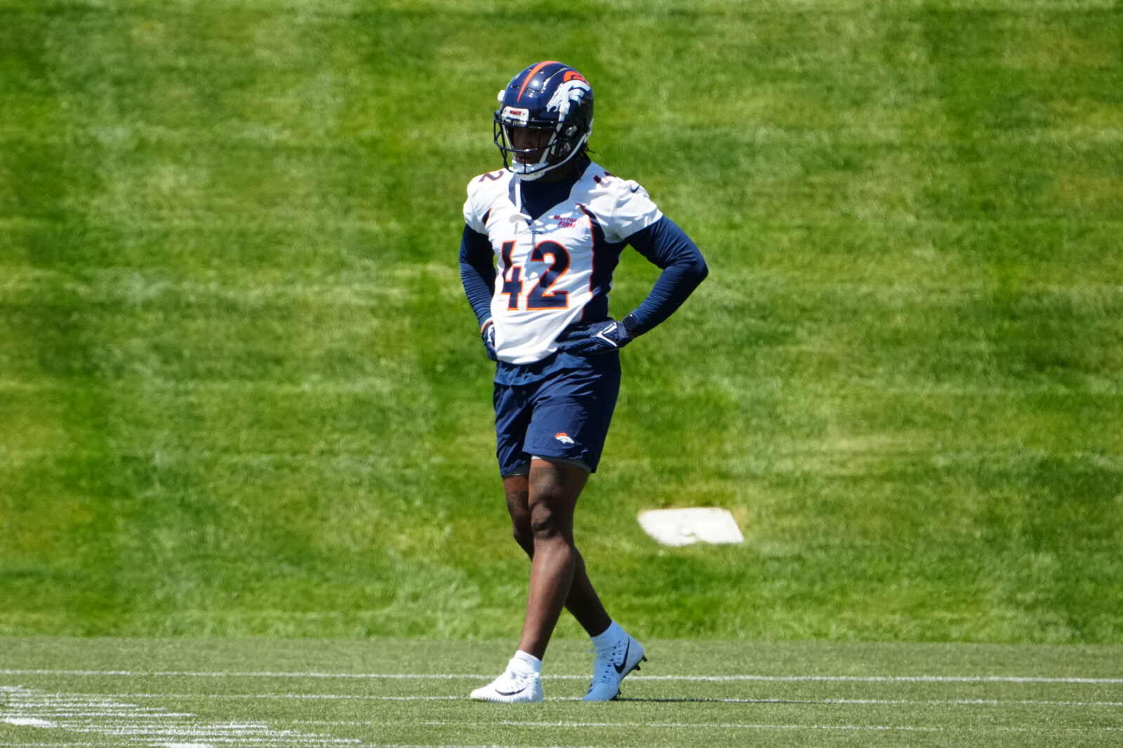 Ejiro Evero Feels Confident In The Broncos' Young Pass-rushing Talent ...