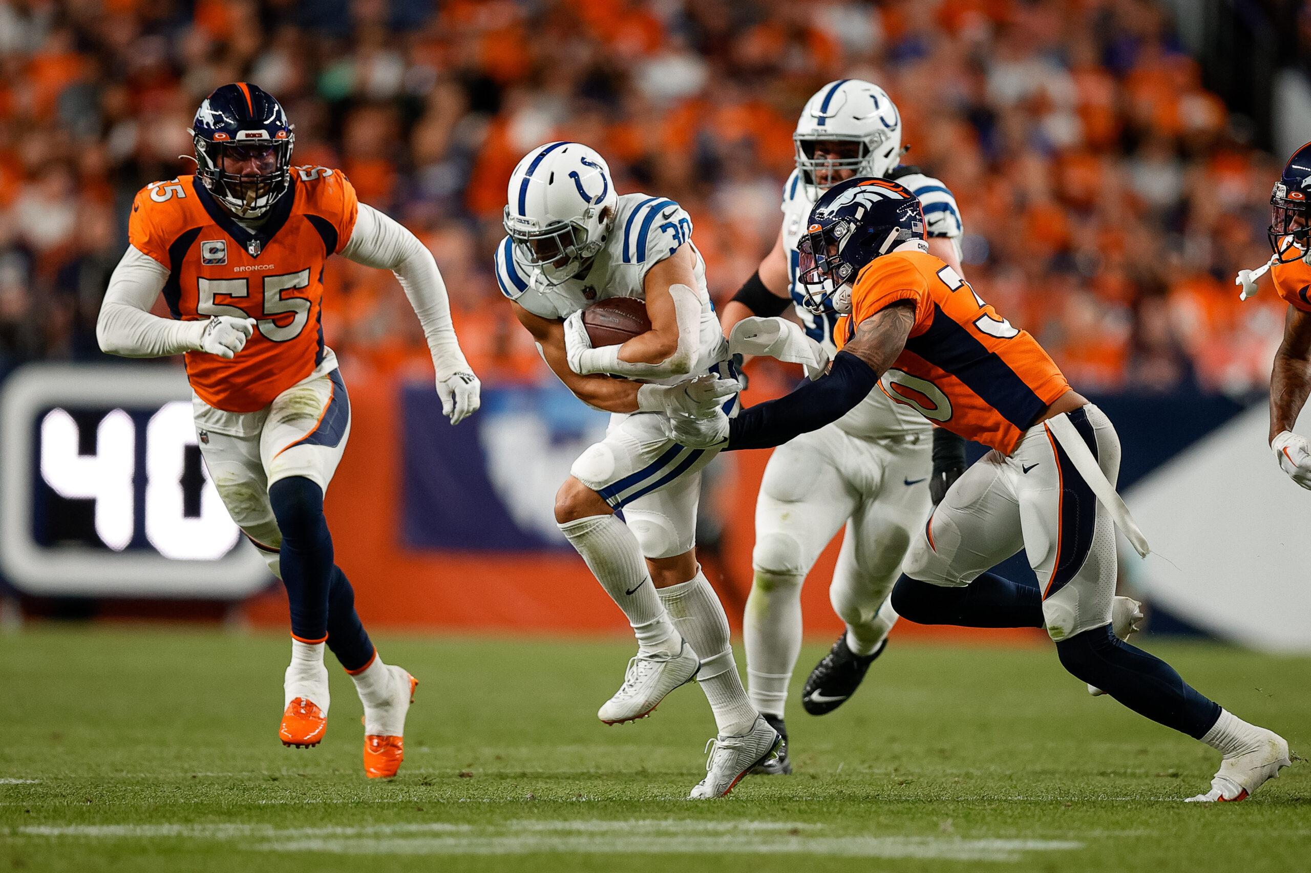 Broncos podcast: Dalton Risner talks offensive line, showdown