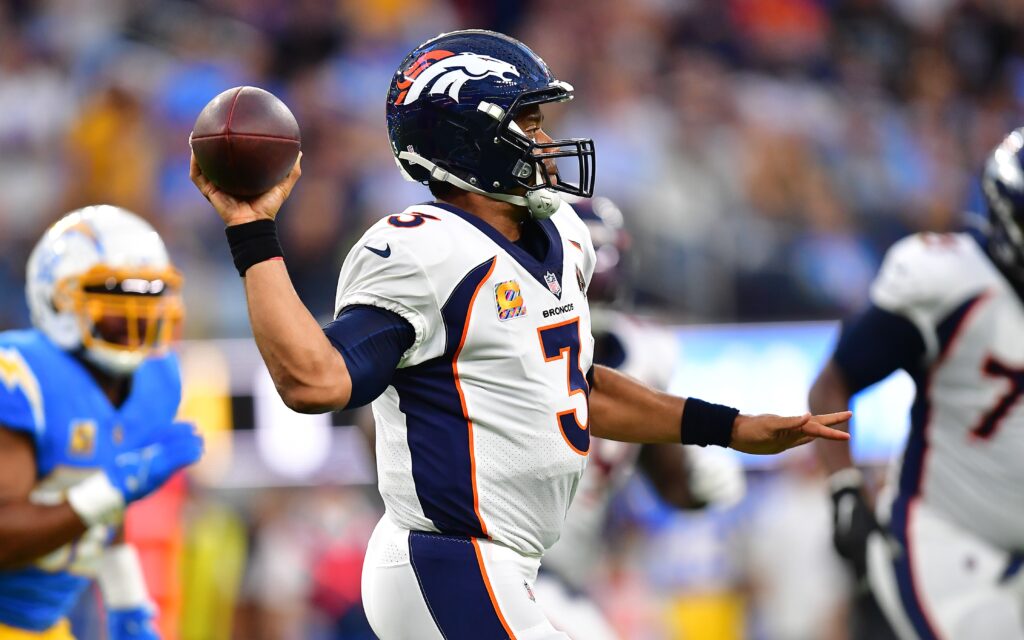 Chargers' overtime victory drops Russell Wilson, Broncos to 2-4