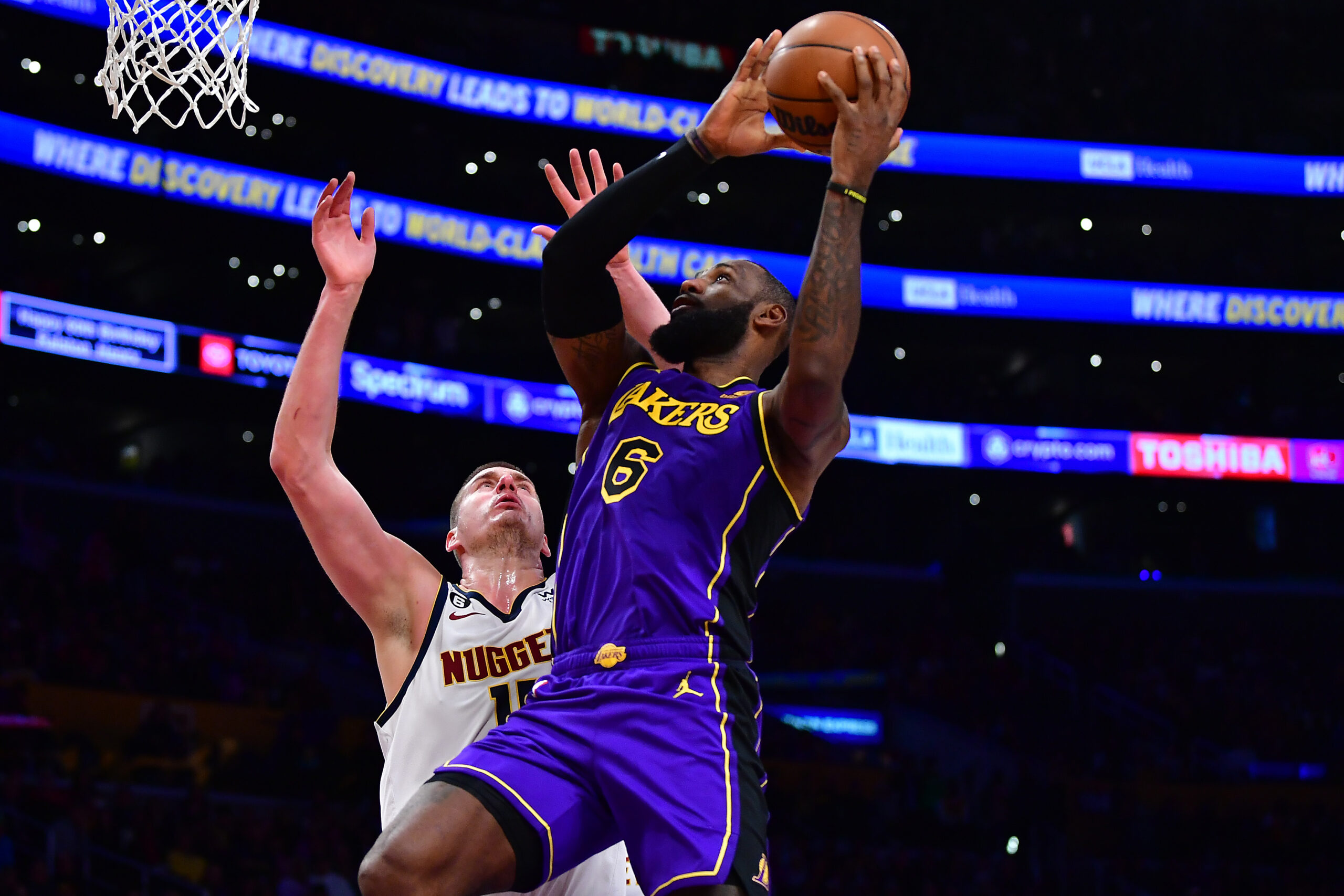 Lakers beat Nuggets 126-108