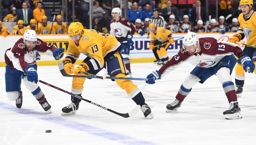 Avalanche extends winning streak to eight with 3-1 triumph over