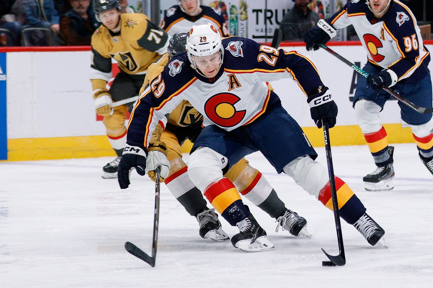 Andrew Cogliano, 35, 'a big part of our Stanley Cup championship,' re-signs  with Colorado Avalanche - ESPN