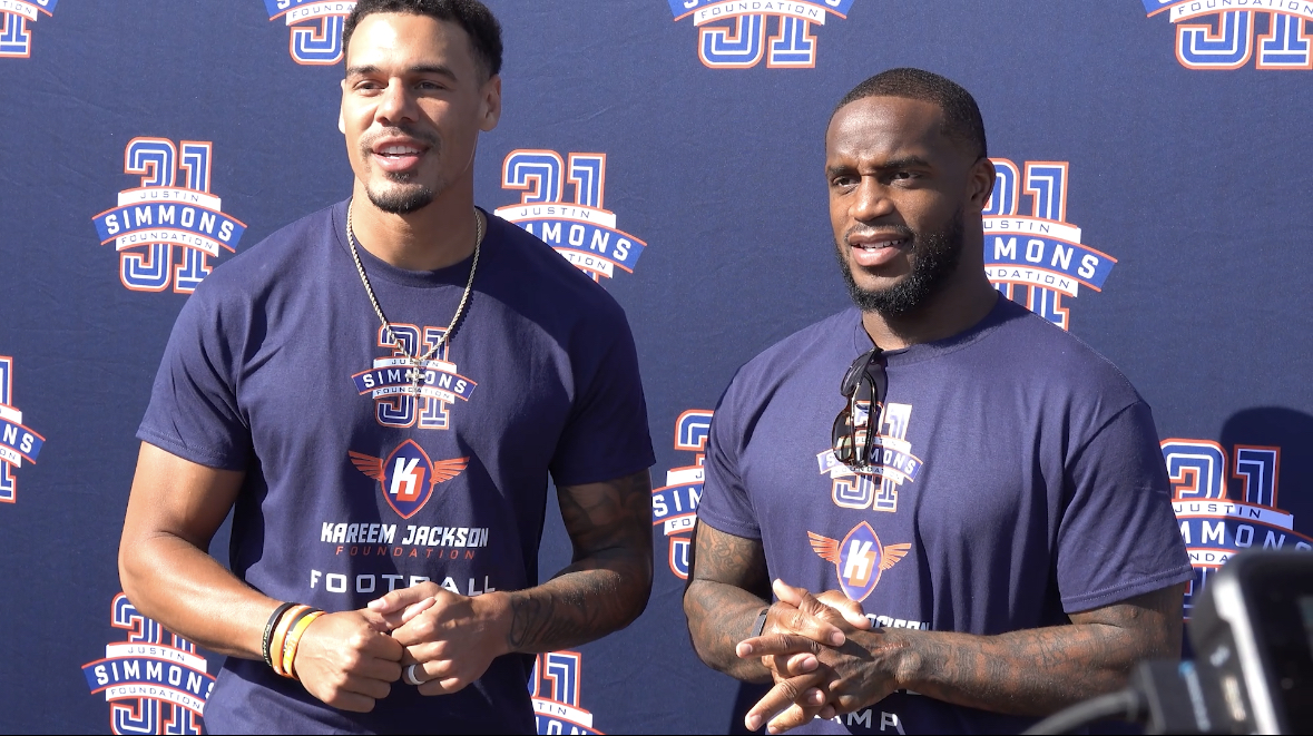 Denver Broncos safeties Justin Simmons, Kareem Jackson give back to local  youth - Mile High Sports