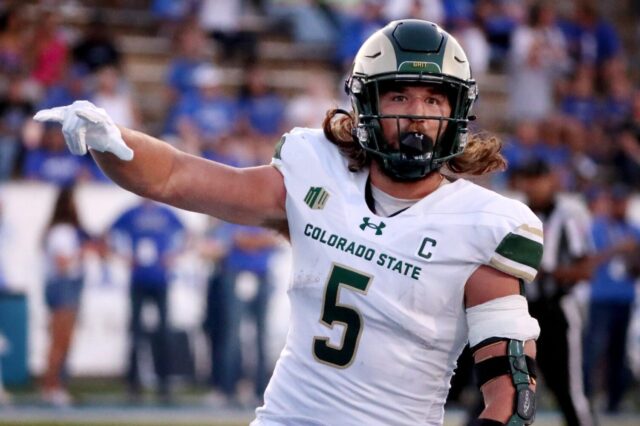 Dallin Holker touchdown against Middle Tennessee State.