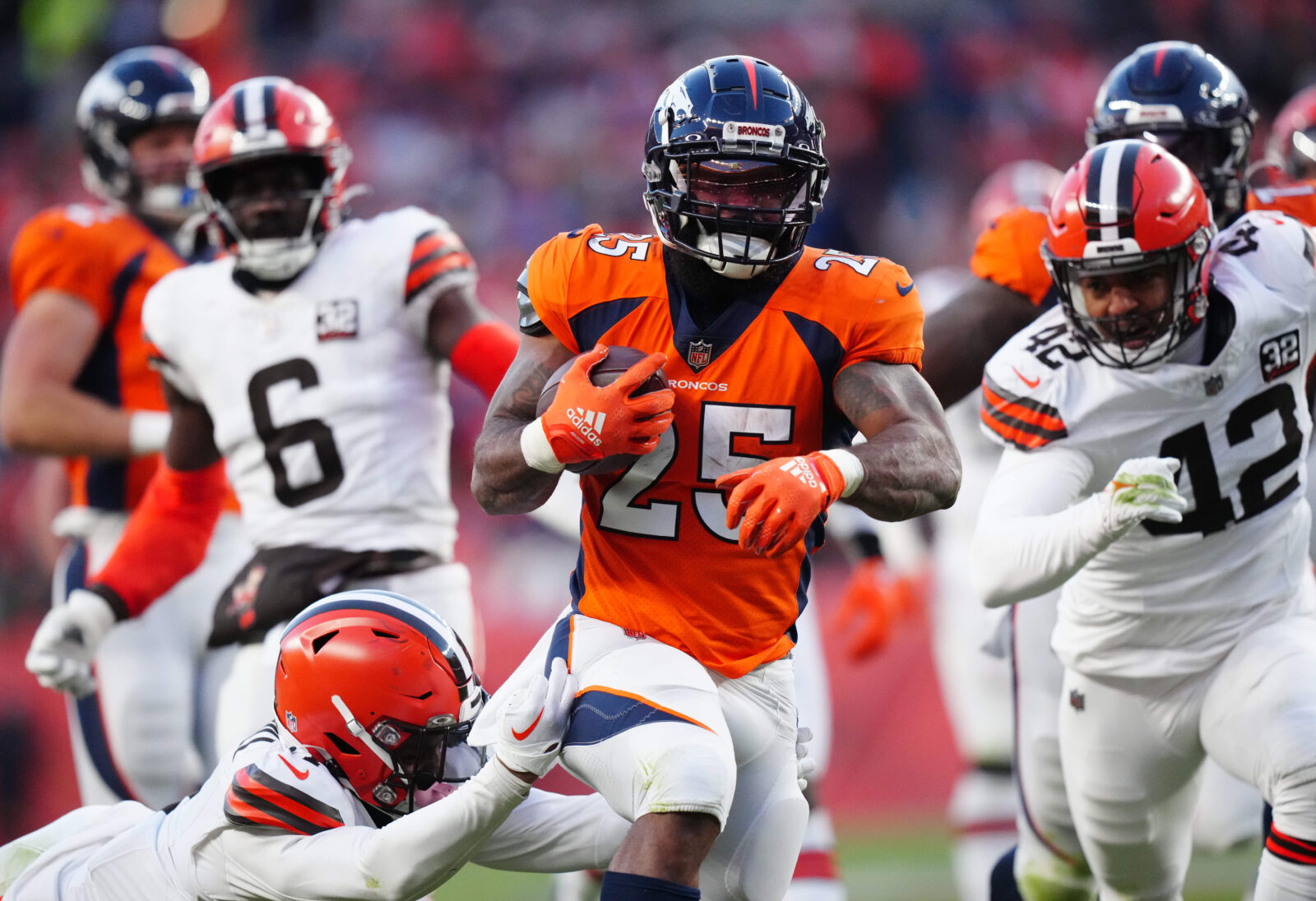 Denver Broncos RB Samaje Perine Questionable For Sunday's Game Vs ...