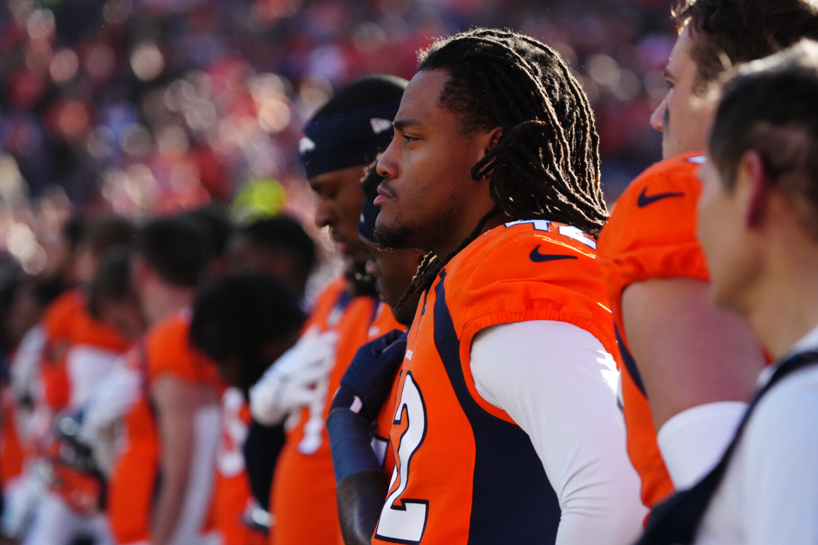 Broncos OLB Nik Bonitto Day-to-day With Knee Injury, Making Progress ...