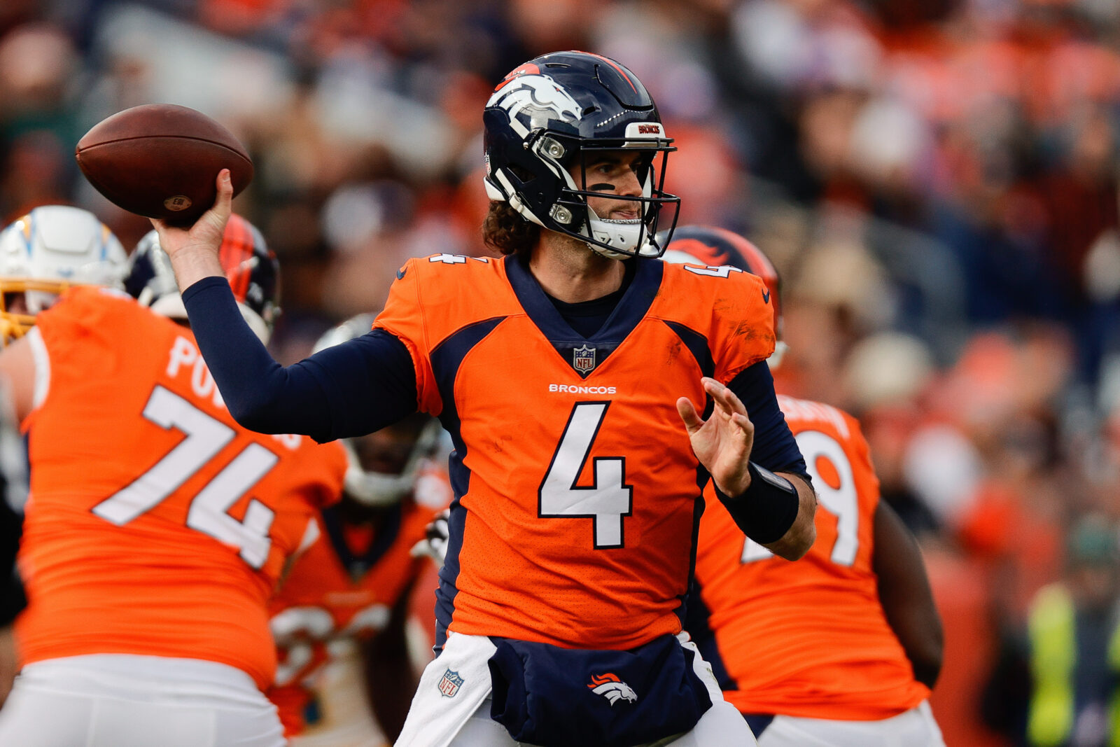 Broncos QB evaluation continues with eyes on next year's plan Mile