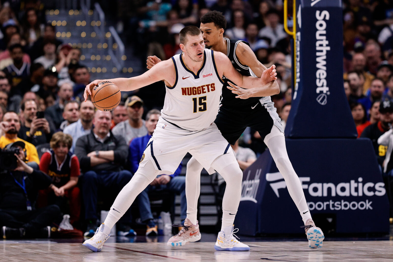 Denver Nuggets win vs San Antonio Spurs in epic Nikola Jokic-Victor ...