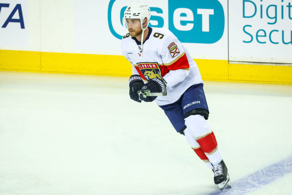Why the Colorado Avalanche need to be aggressive and acquire a player like Sam Bennett