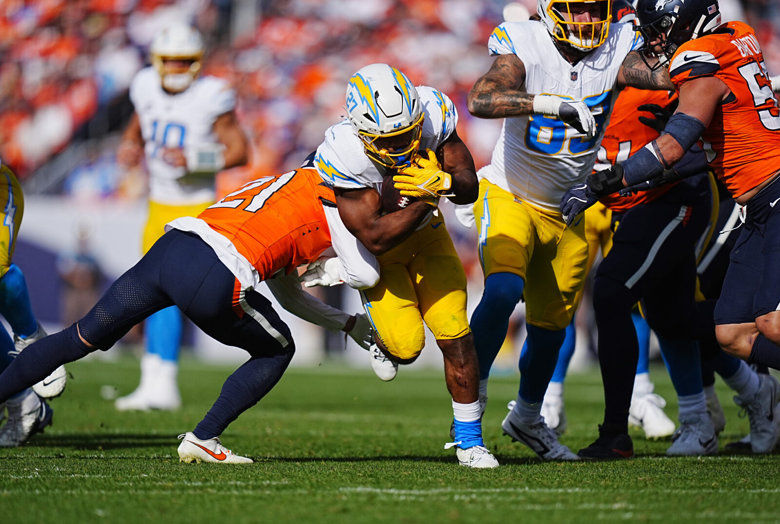 Denver Broncos set to meet with J.K. Dobbins tonight