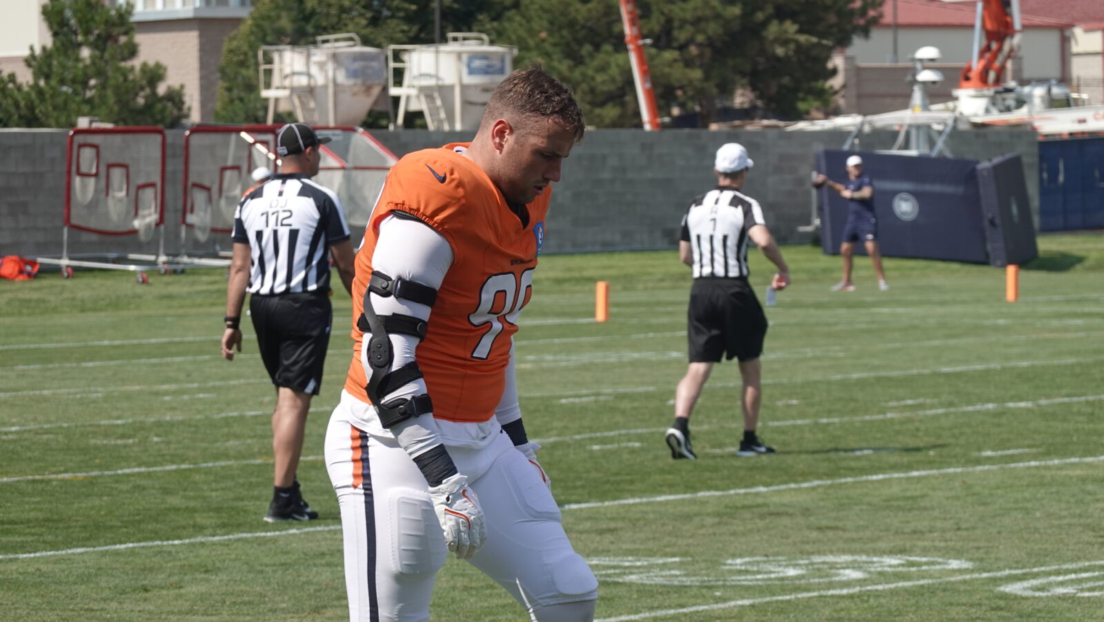 Denver Broncos sign Zach Allen to four-year deal worth $102M