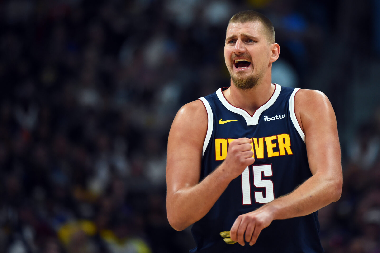 Nikola Jokic and the Nuggets put on a show at home