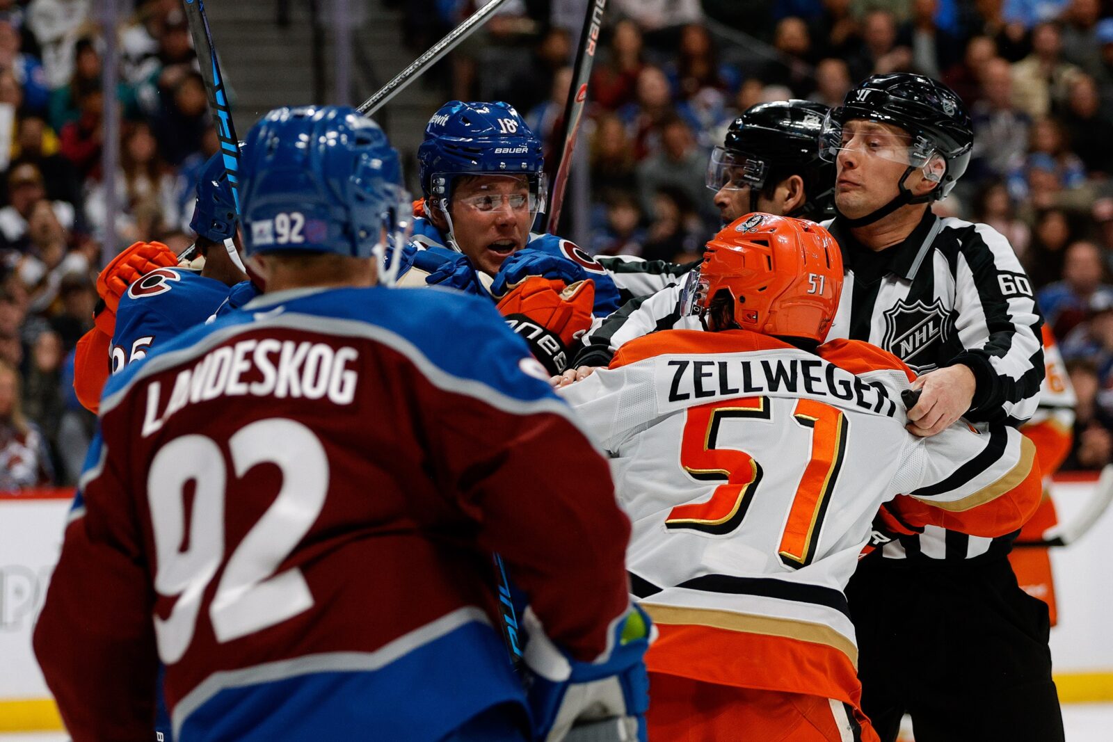 Avs captain Gabriel Landeskog scores his 1st of the season